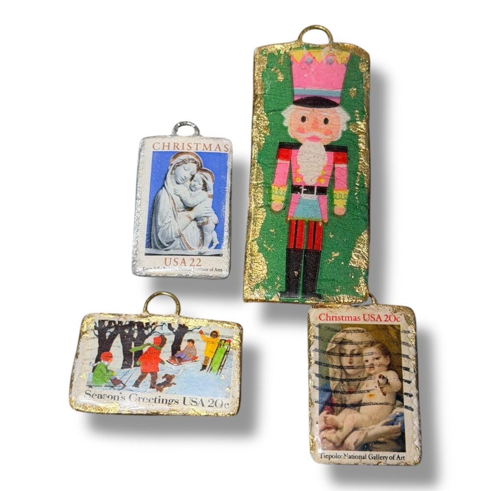 1973 20c Christmas Stamp Clay & Gold Leaf Pendant Necklace Encased in Resin - Picture 9 of 11